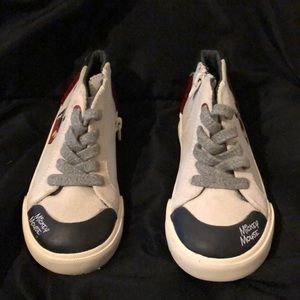 Toddler sneakers/ mickey